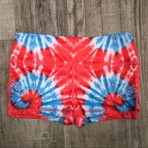 Crops and clean shorts